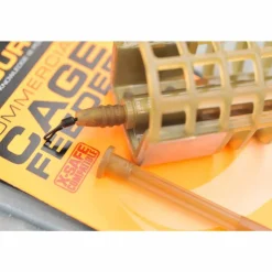 GURU Cages Feeder-Cage feeder coup commercial cage feeder